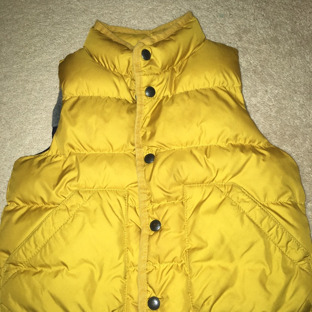 Gap vest